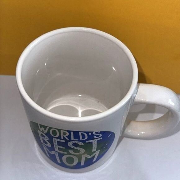 Worlds Best Mom Ceramic Mug 16oz Dishwasher & Microwave Safe - Picture 2 of 6